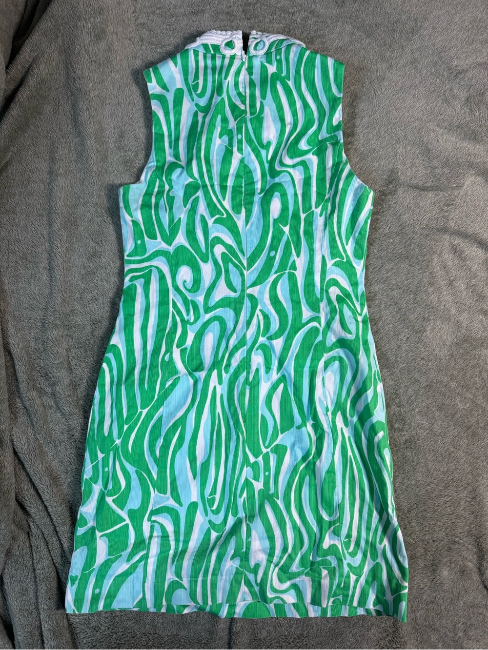 Lilly Pulitzer Green and White Printed Dress Shift Style with Lace Trim - Picture 6 of 6
